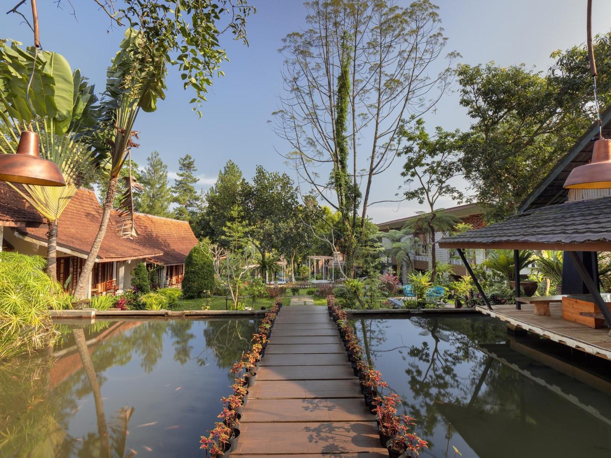 The Village Resort Bogor Exterior foto